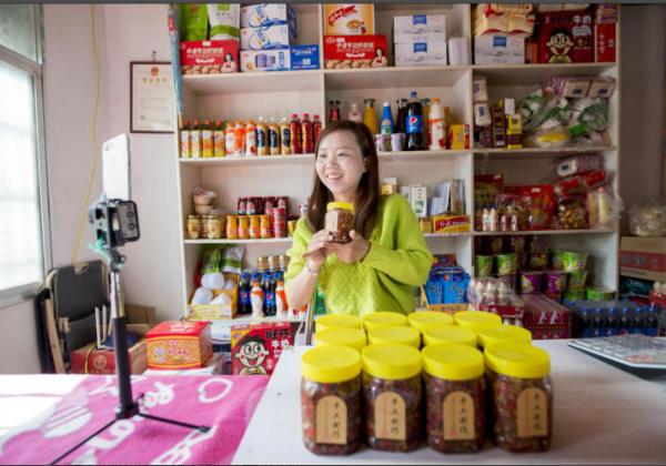 惠農網培育最美“玫瑰” 沅陵女(nǚ)孩用電商改變命運