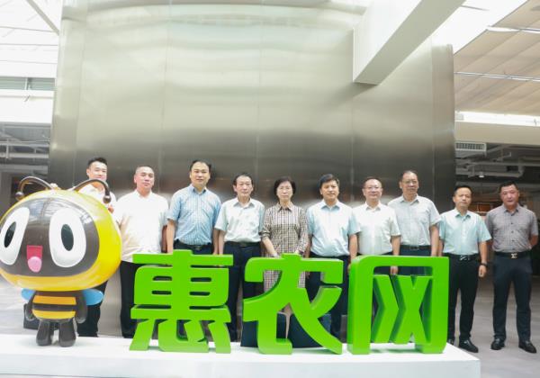 呼倫貝爾市委常委、市政府副市長(cháng)叢文健一(yī)行(xíng)莅臨惠農網考察調研
