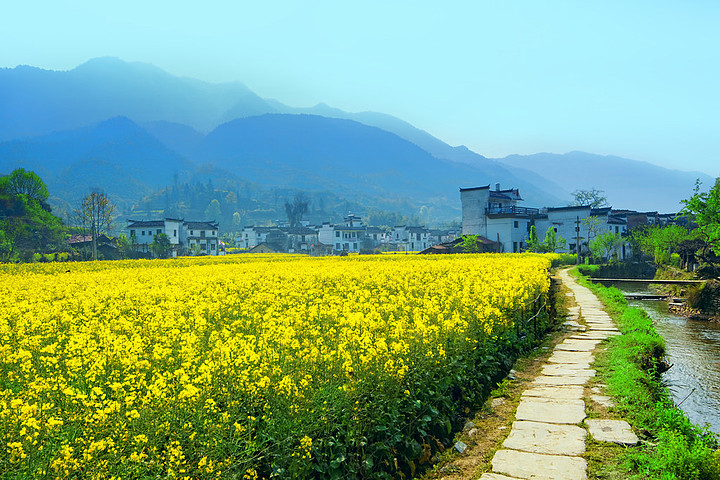 商務部等9部門辦公廳（室）關于印發 《縣域商業三年(nián)行(xíng)動計劃（2023-2025年(nián)）》的通(tōng)知